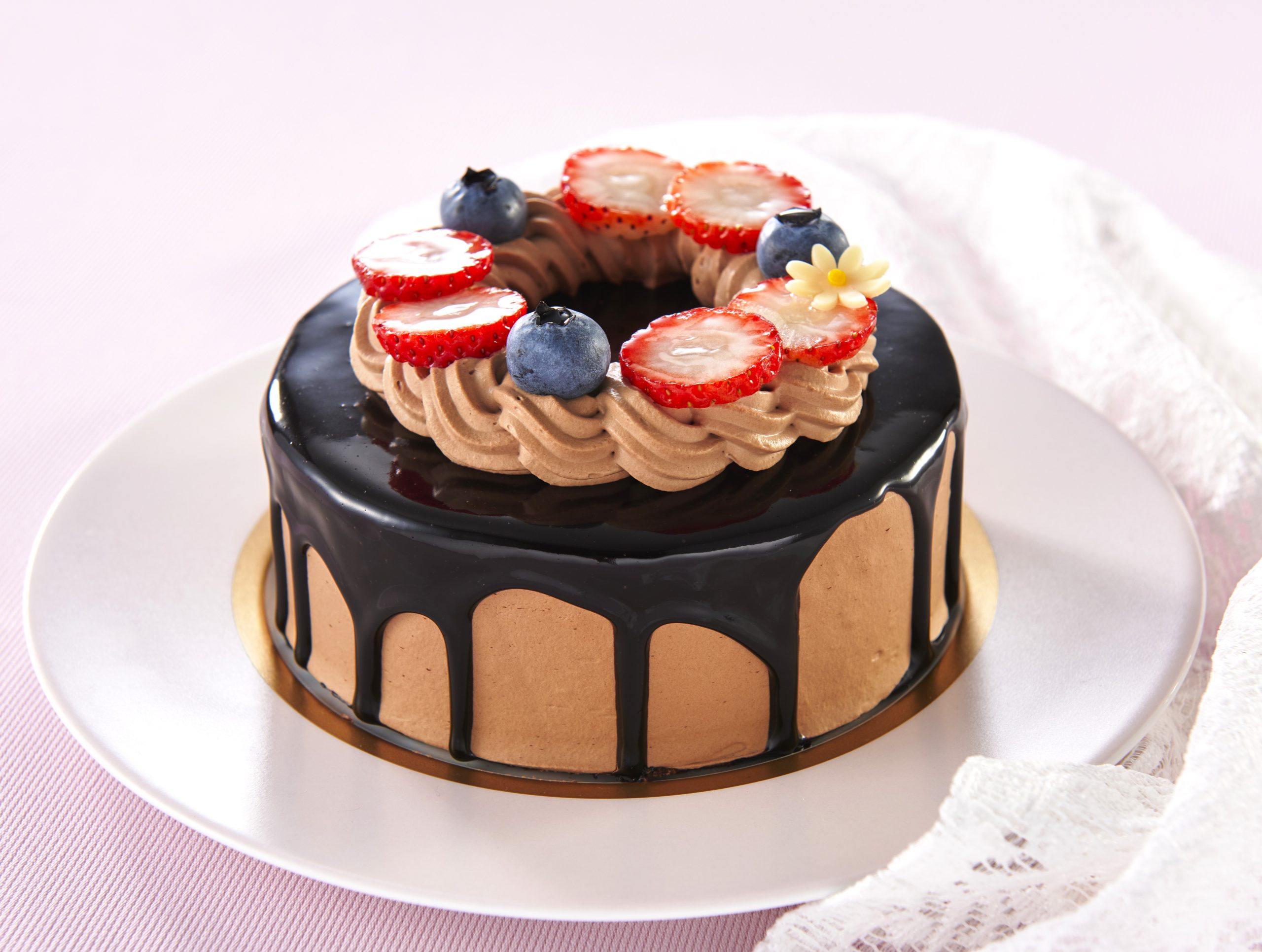 【洋菓子】ドリップチョコレートケーキ